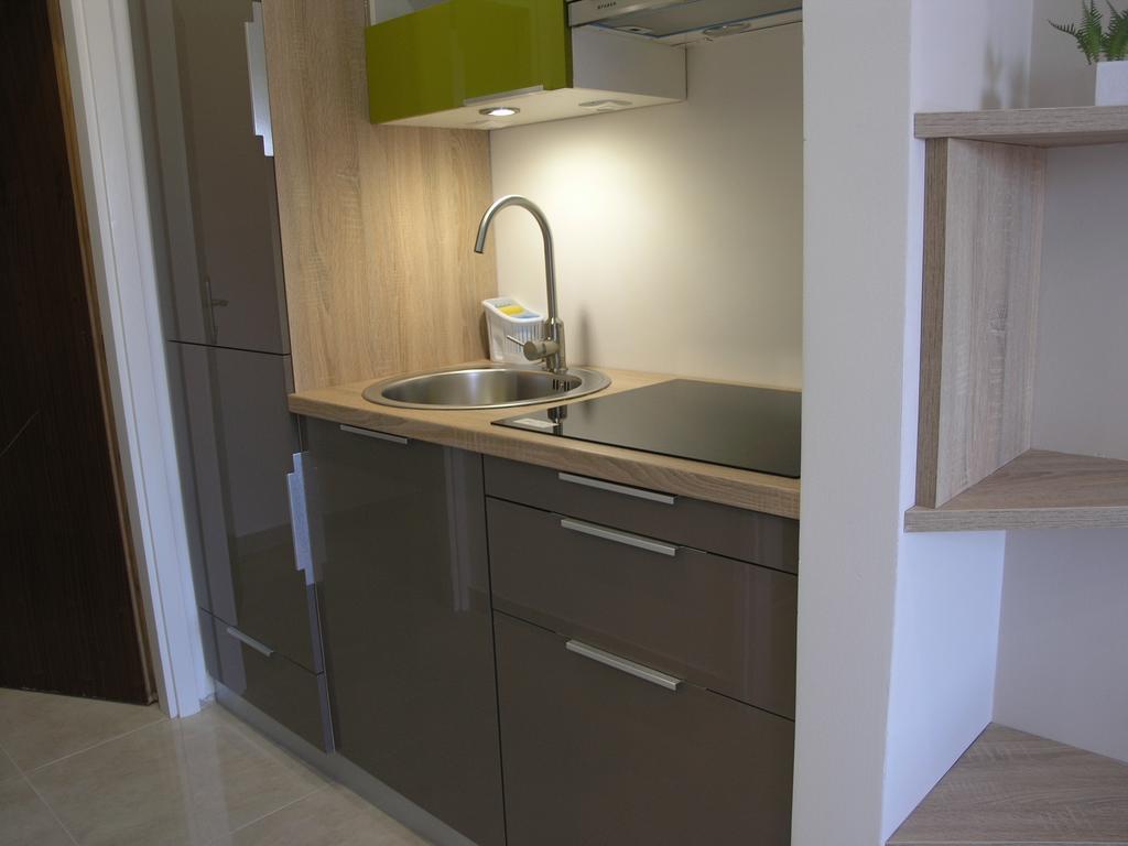 Apartments Dobrila Podgora Ngoại thất bức ảnh
