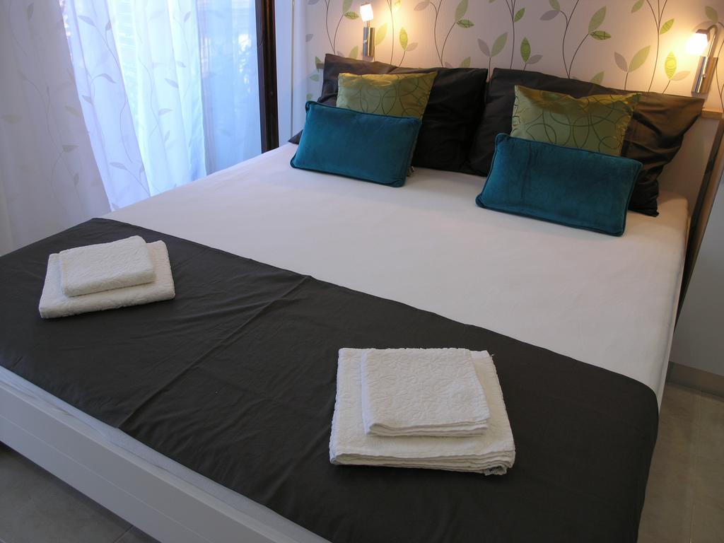 Apartments Dobrila Podgora Ngoại thất bức ảnh