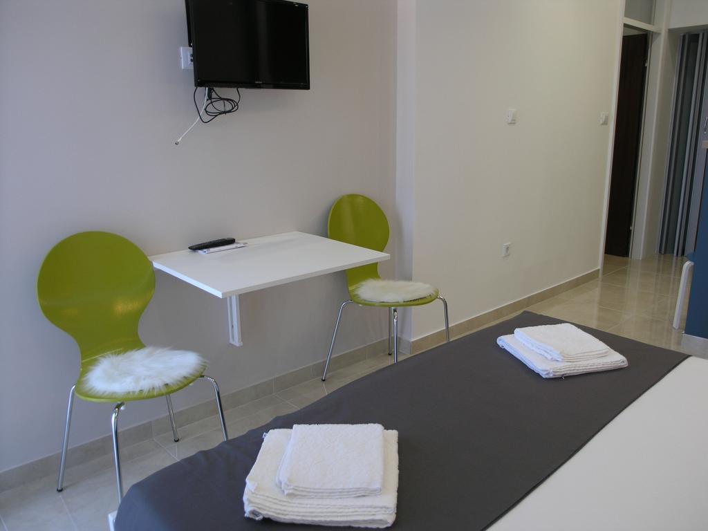 Apartments Dobrila Podgora Ngoại thất bức ảnh