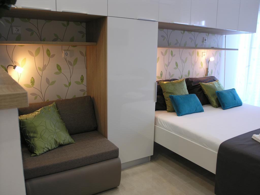 Apartments Dobrila Podgora Ngoại thất bức ảnh